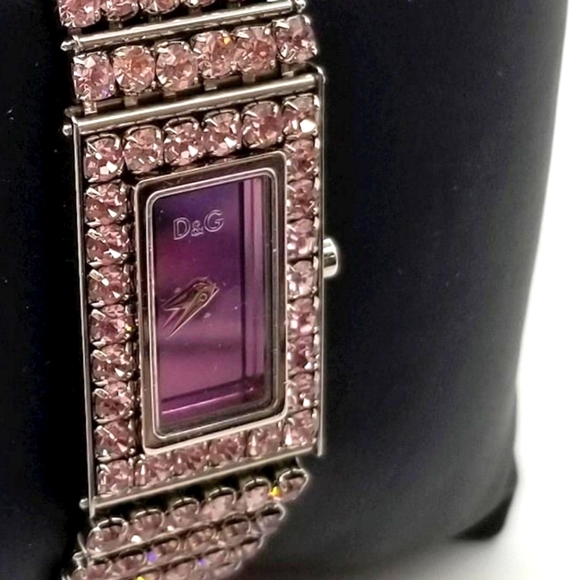 D & G Dolce and Gabbana Silver Stainless & Pink Swarovski Crystal Watch - Picture 2 of 11